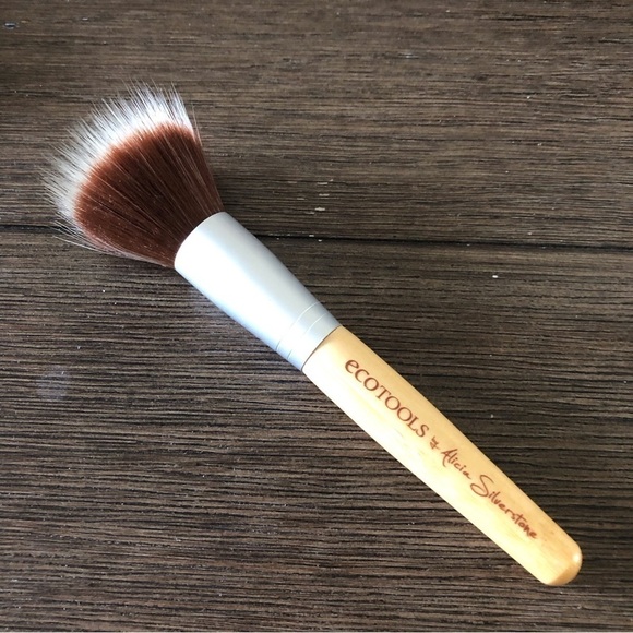ecotools Other - Eco Tools By: Alicia Silverstone Make-up Brush: Total face Brush